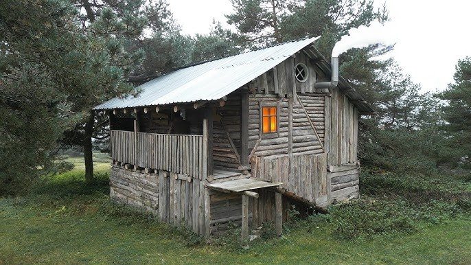 Sie nahmen an, es handle sich lediglich um eine vergessene Hütte tief im Wald – bis sie darunter etwas weitaus Beunruhigenderes entdeckten ➤ Globenow.info