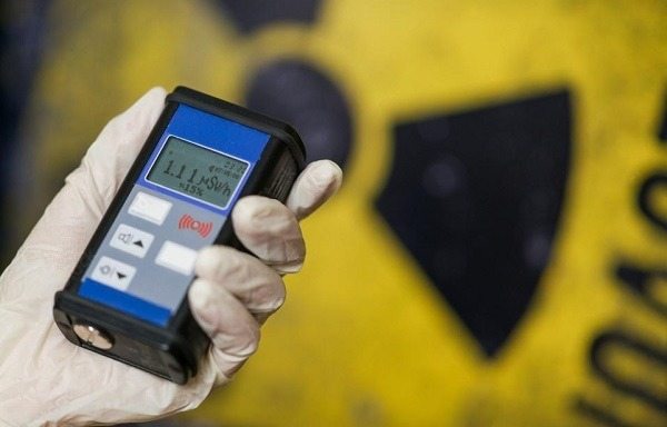 Er wäre beinahe daran vorbeigegangen – bis das Dosimeter laut zu piepen begann ➤ Globenow.info
