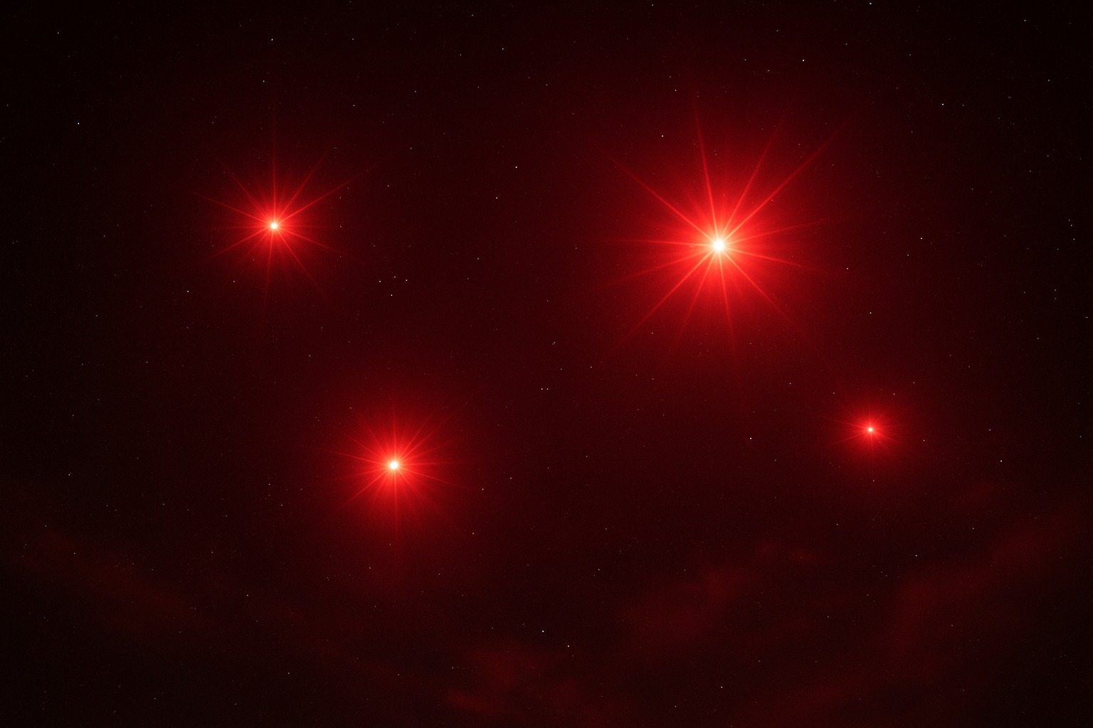 Er folgte einem seltsamen roten Licht – was seine Kamera einfing, führte zu einer unglaublichen Entdeckung